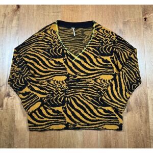 Free People Animal Print Oversized Pullover‎ V-Neck Sweater Top Women's Lg Boho